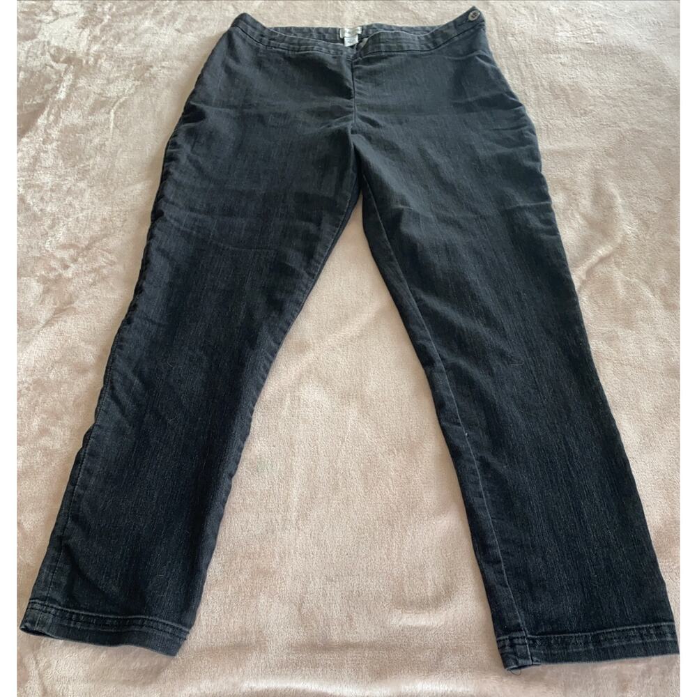 Chicos Womens Jeans Black Denim Pull On Size Zip /Button 2.5 Reg